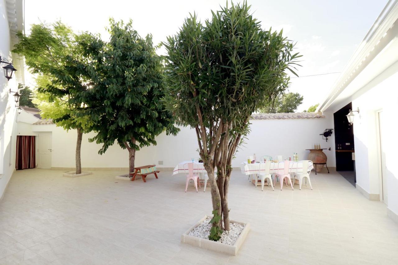 Casa Rural Ideal Para Escapadas Con Barbacoa Y Spa Tinarejos Exteriér fotografie